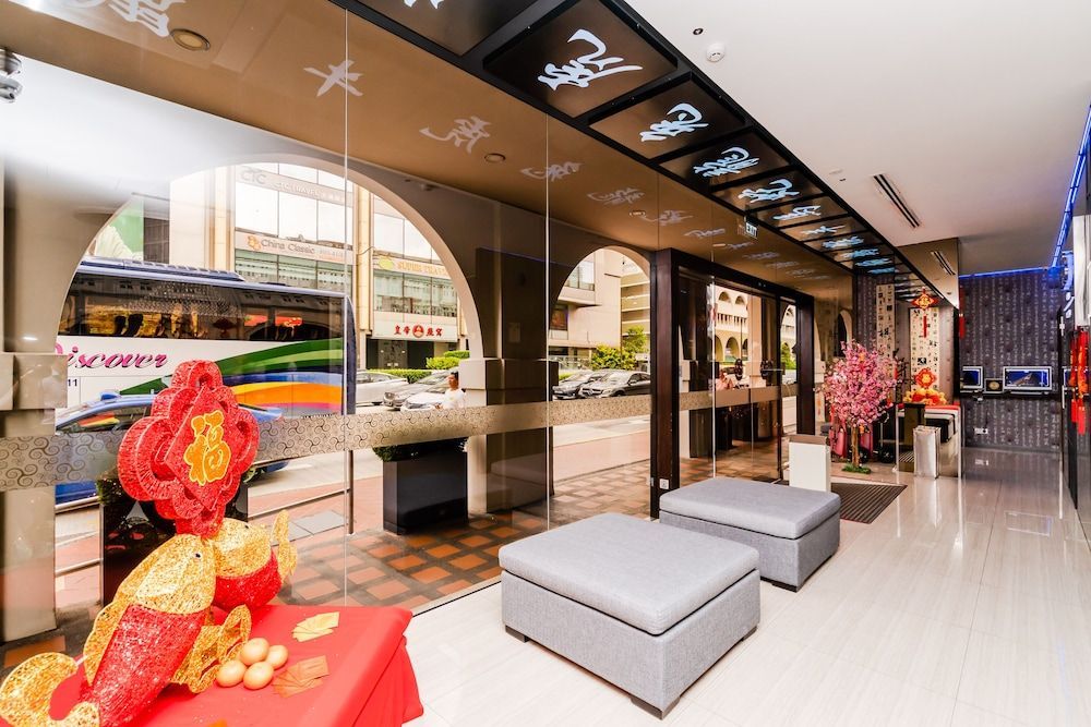 Bliss Hotel Singapore 2