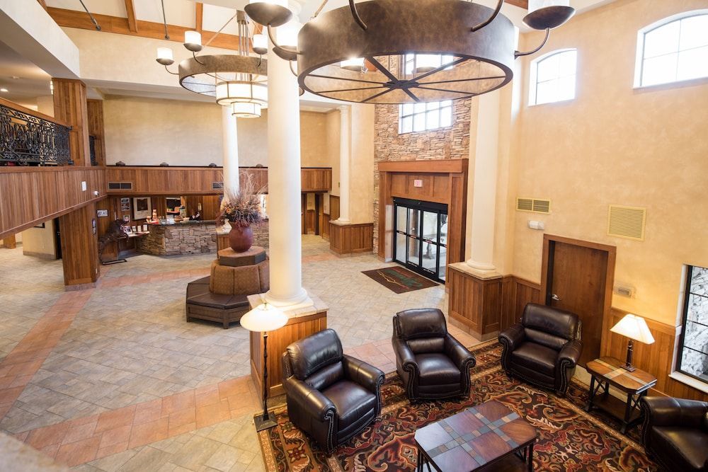 MCM Elegante Lodge & Resorts 2