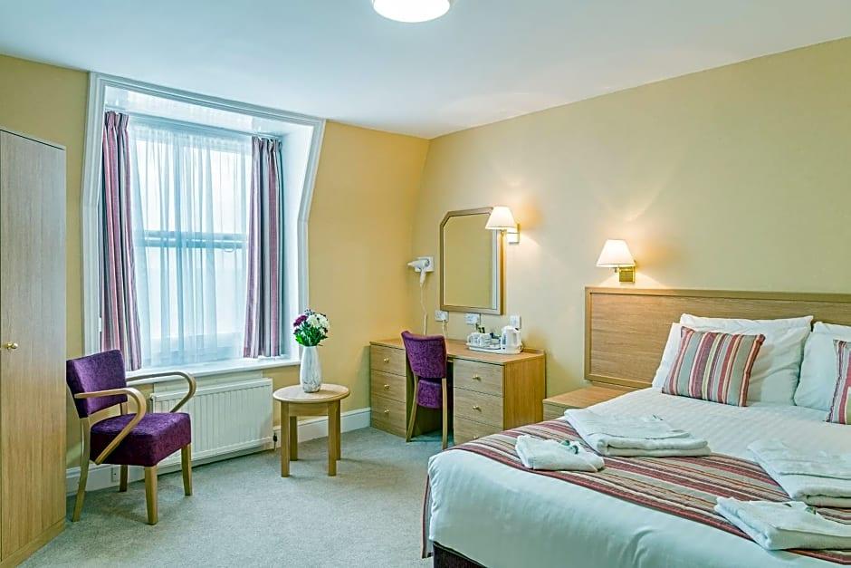Queens Hotel 2