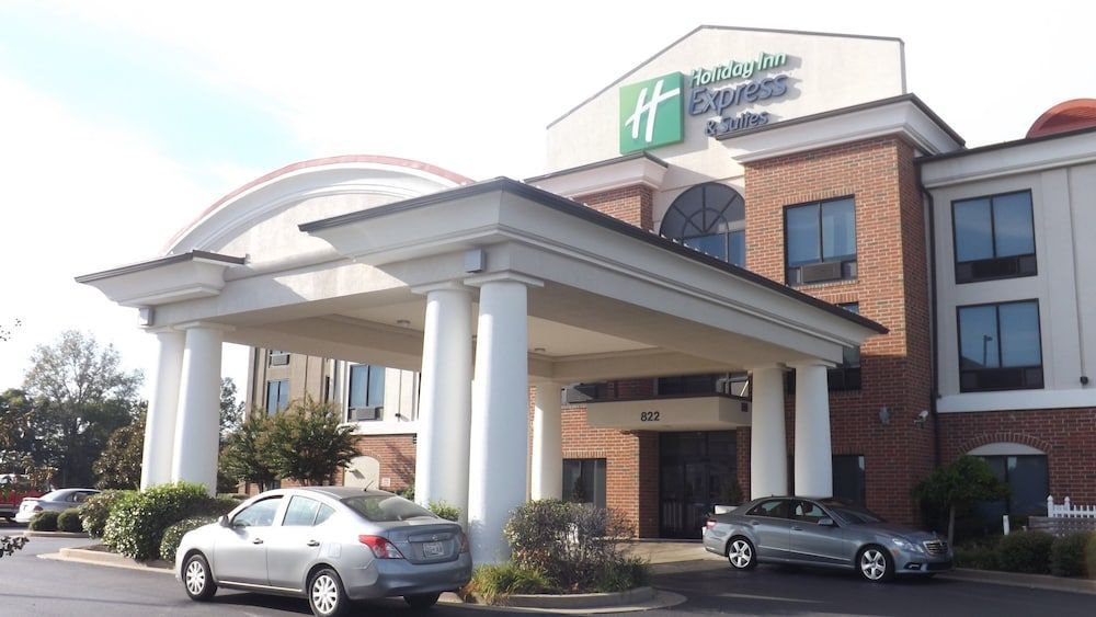 Holiday Inn Express & Suites DYERSBURG by IHG 1