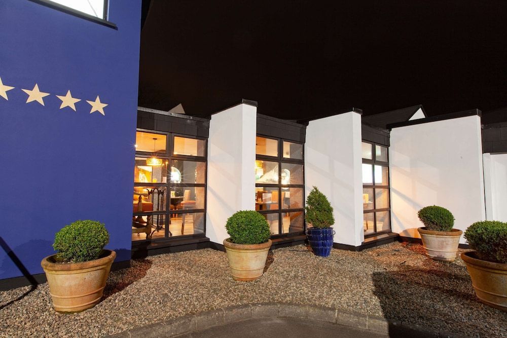 Best Western Plus White Horse Hotel 1