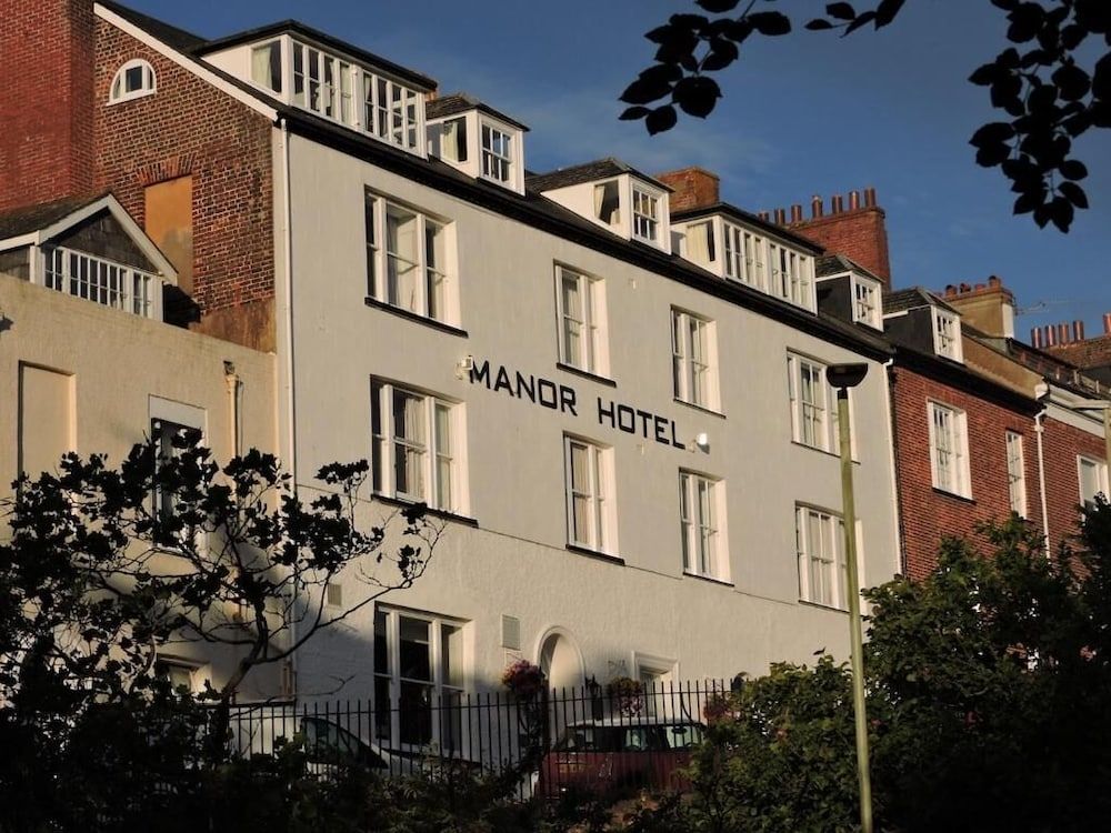 Manor Hotel 1