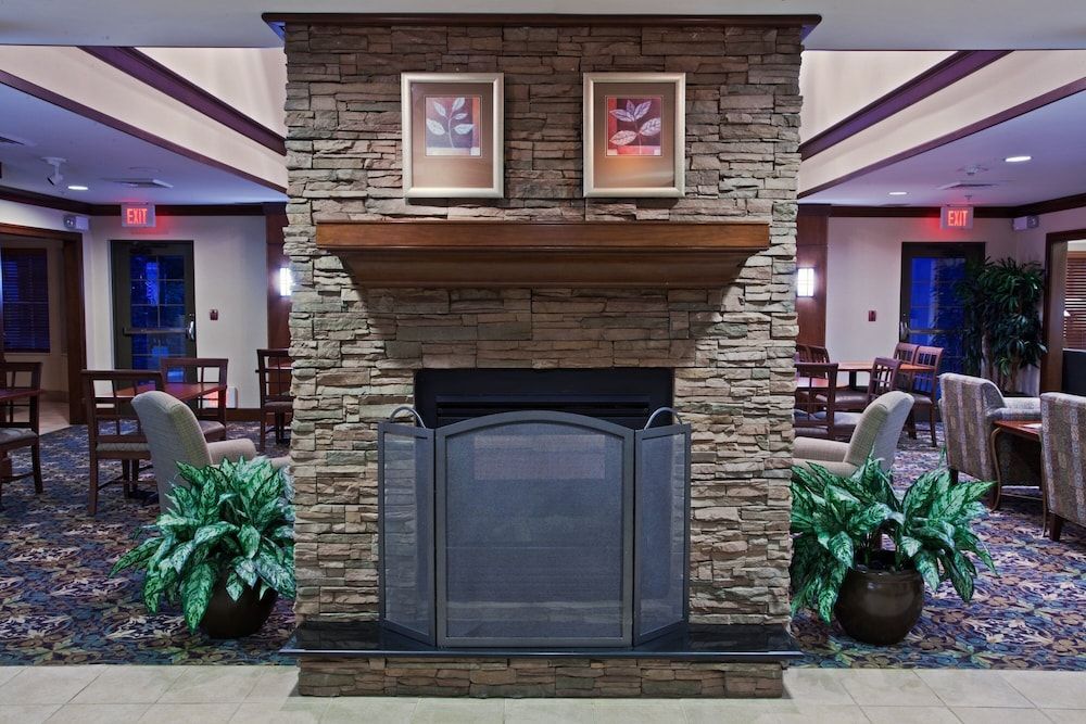 Staybridge Suites FORT WAYNE by IHG 2
