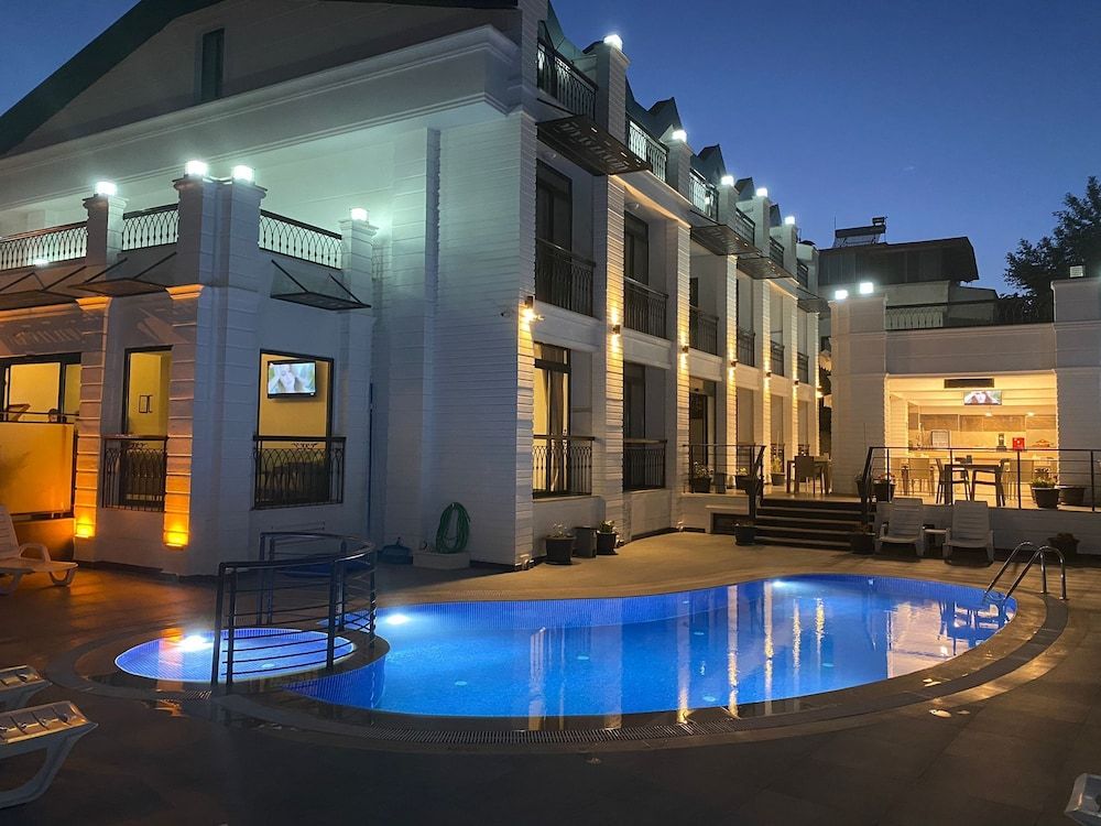 MİYAS LUXURY HOTEL 1