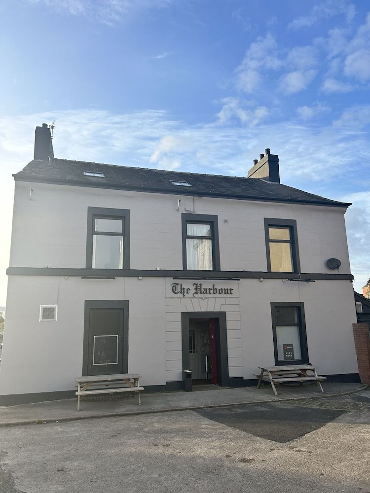 The Harbour Inn 1