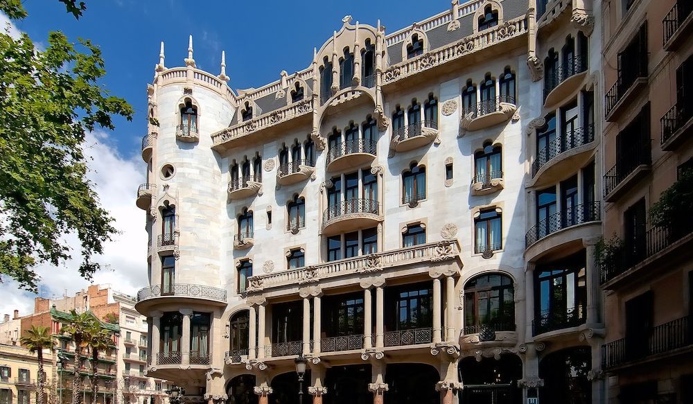 Hotel Casa Fuster G.L Monumento 1
