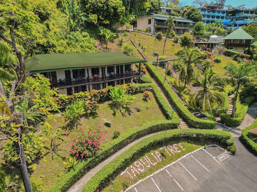 Tabulia Tree Hotel and Villas 1
