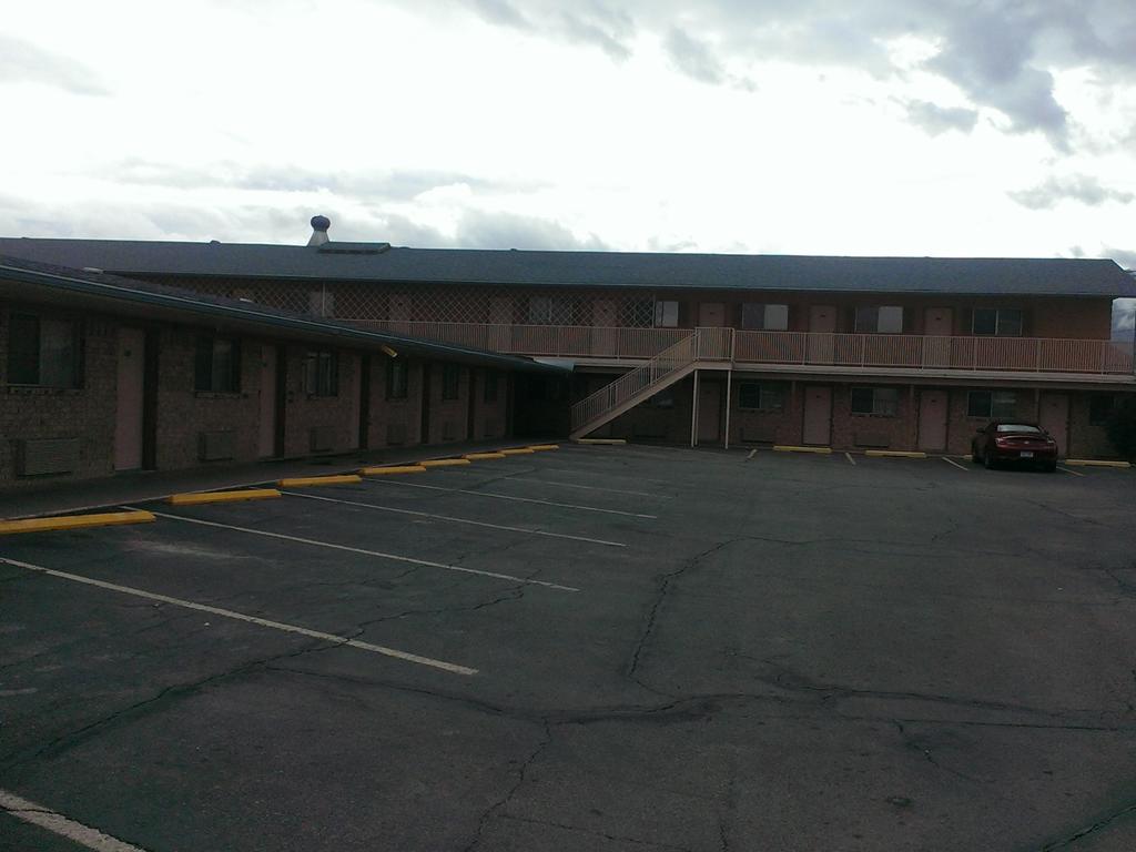 Satellite Inn 2