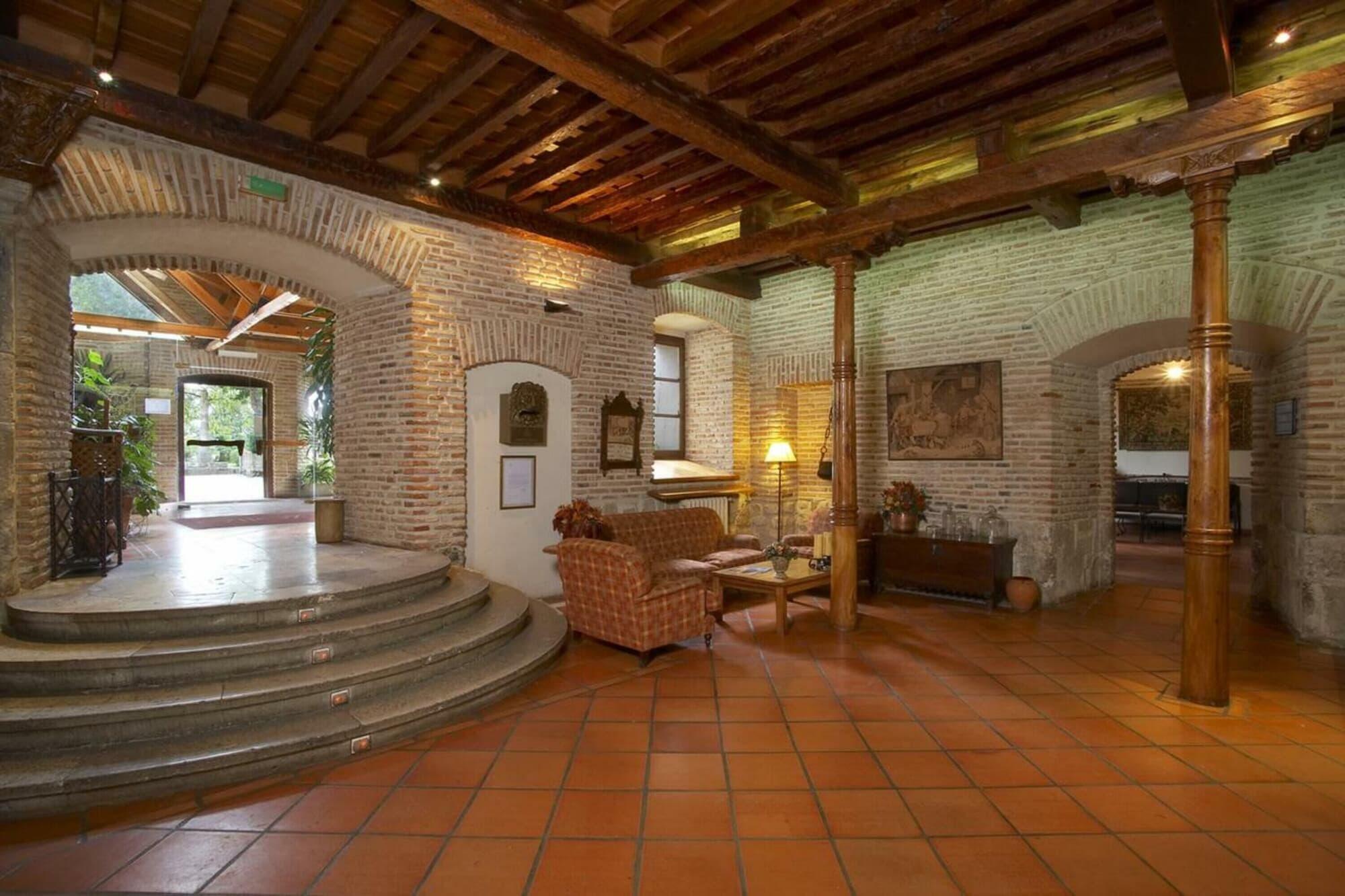 Hotel Real Monasterio de San Zoilo 2