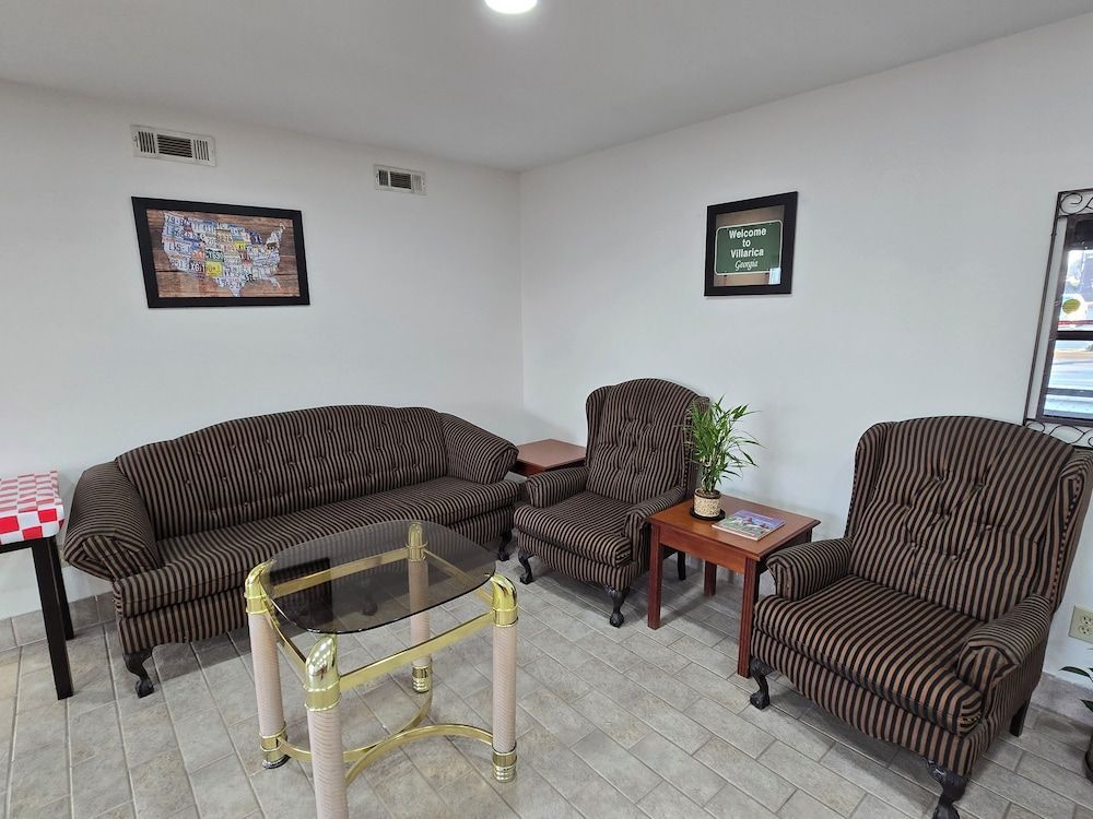 Econo Lodge Villa Rica 2