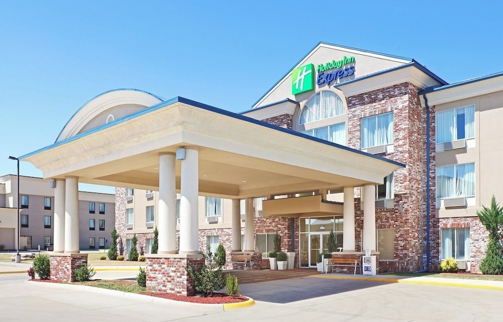 Holiday Inn Express & Suites MOUNTAIN HOME by IHG 1