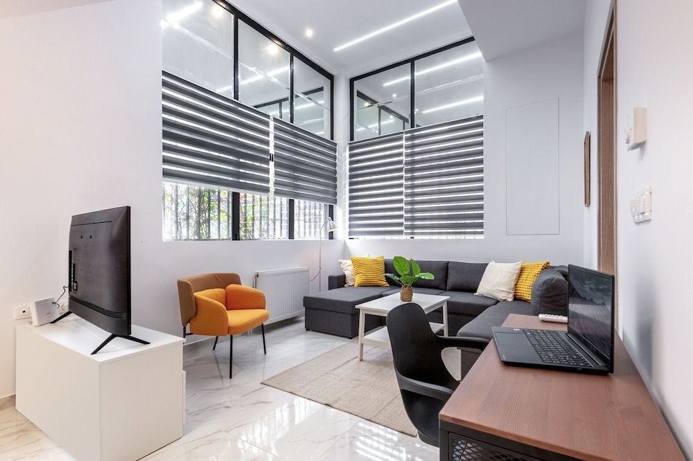 LIV - Modern Spacious Apartment in Gazi 1