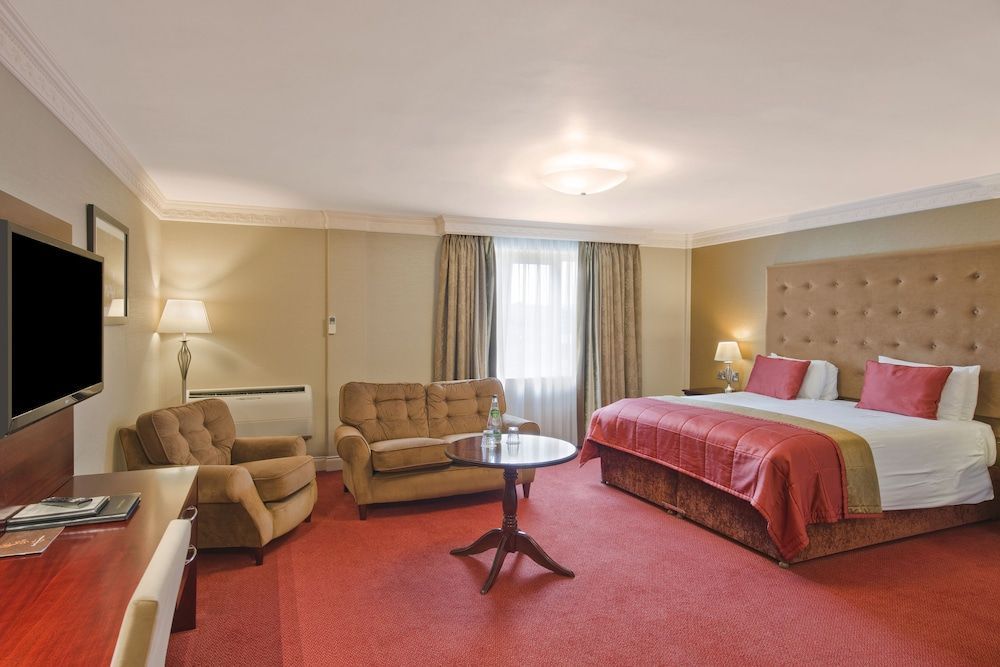 Canal Court 2