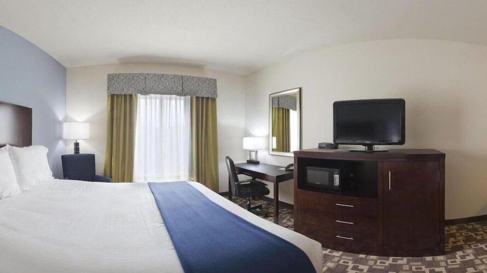 Holiday Inn Express & Suites ATLANTA ARPT WEST - CAMP CREEK by IHG 2
