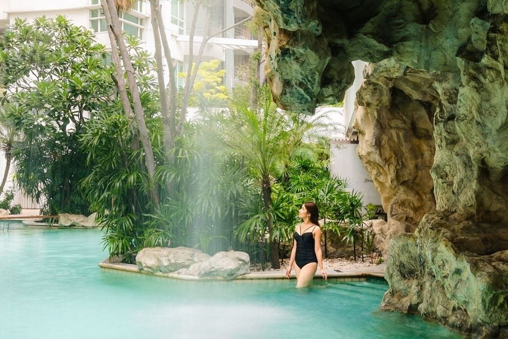 Dusit Suites Hotel Ratchadamri, Bangkok 1