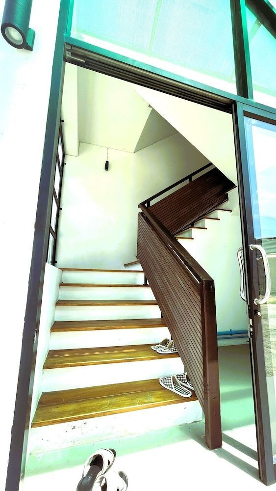 Rockstar Beach Apartments 2