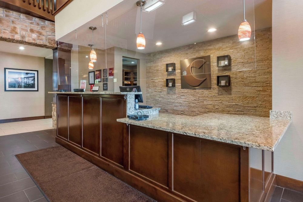 Comfort Suites Bridgeport - Clarksburg 2