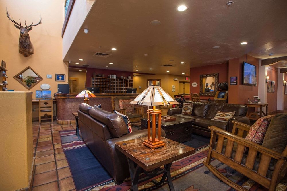 Table Mountain Inn 2