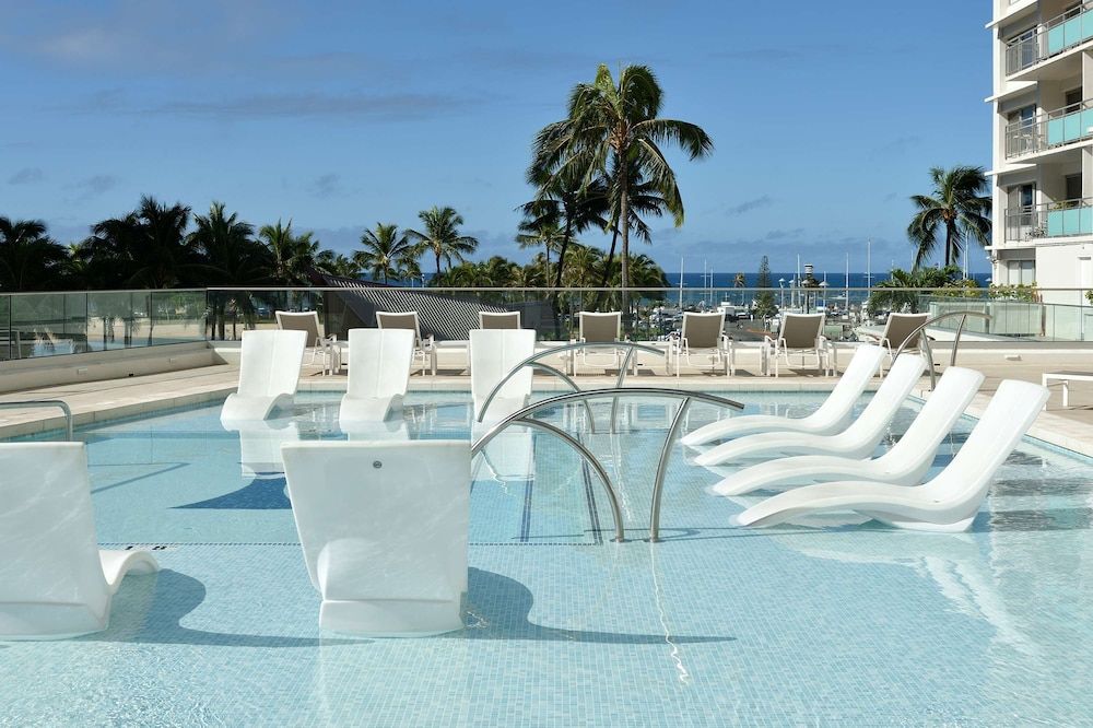 Ilikai Hotel & Luxury Suites 1