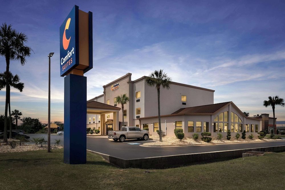 Comfort Suites near Robins Air Force Base 1