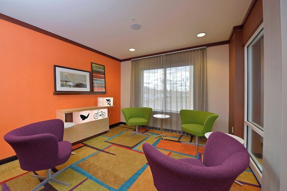 Fairfield Inn and Suites by Marriott Williamsport 2