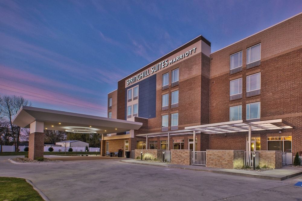 SpringHill Suites by Marriott St. Joseph Benton Harbor 1