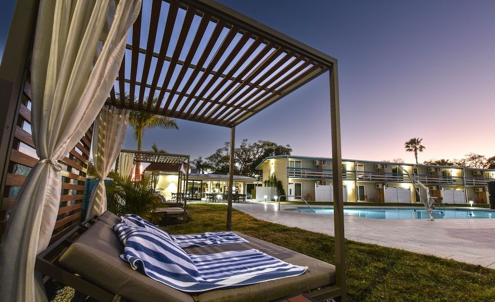 Golden Host Resort - Sarasota 1