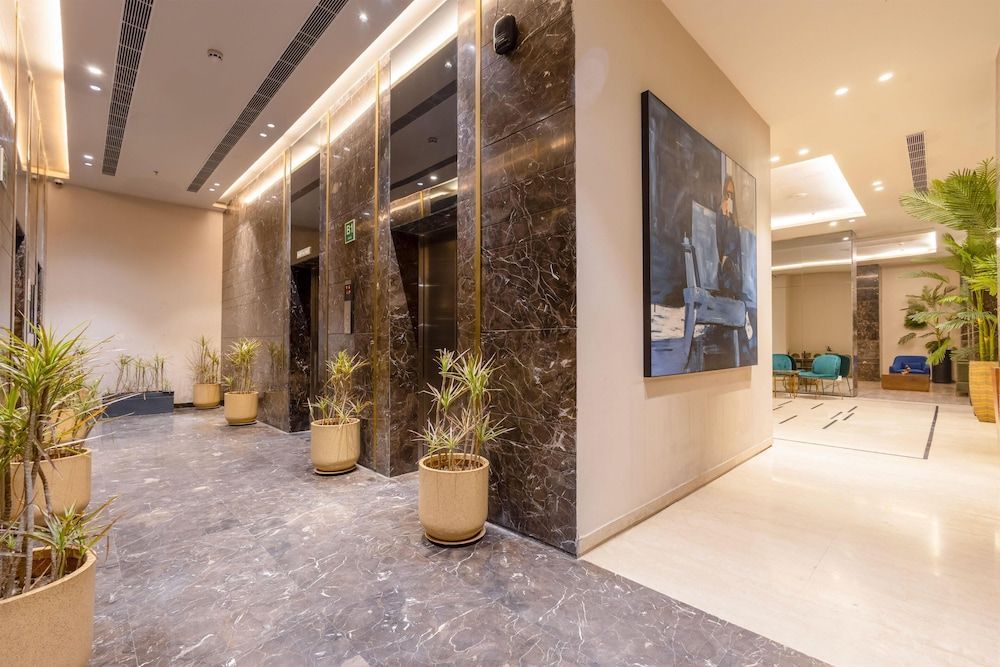 Golden Tulip Gurugram 2