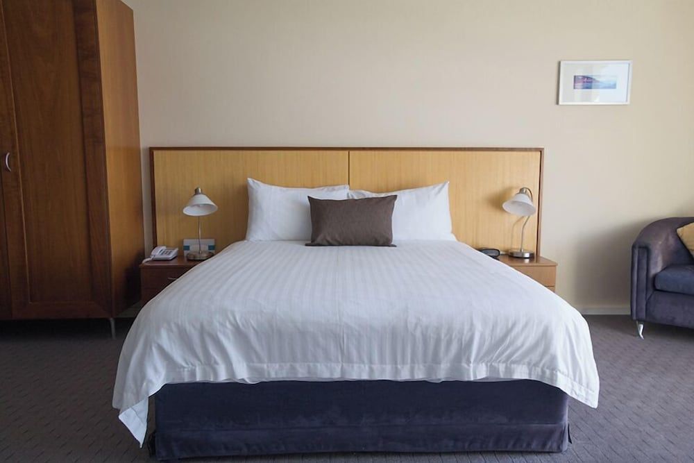 Ocean Beach Hotel 1