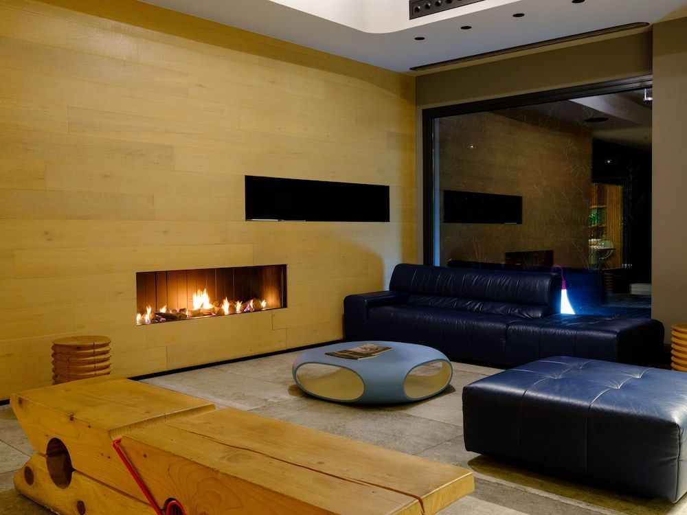 Essence Hotel 2
