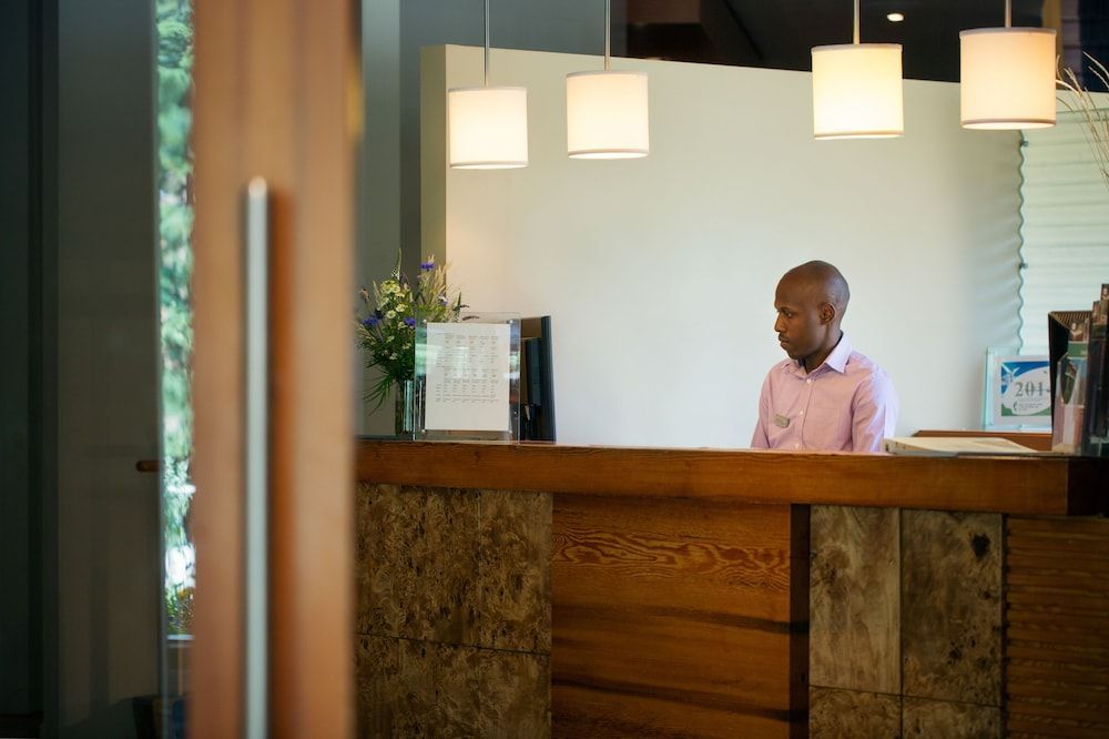 The Juniper Hotel & Bistro 2
