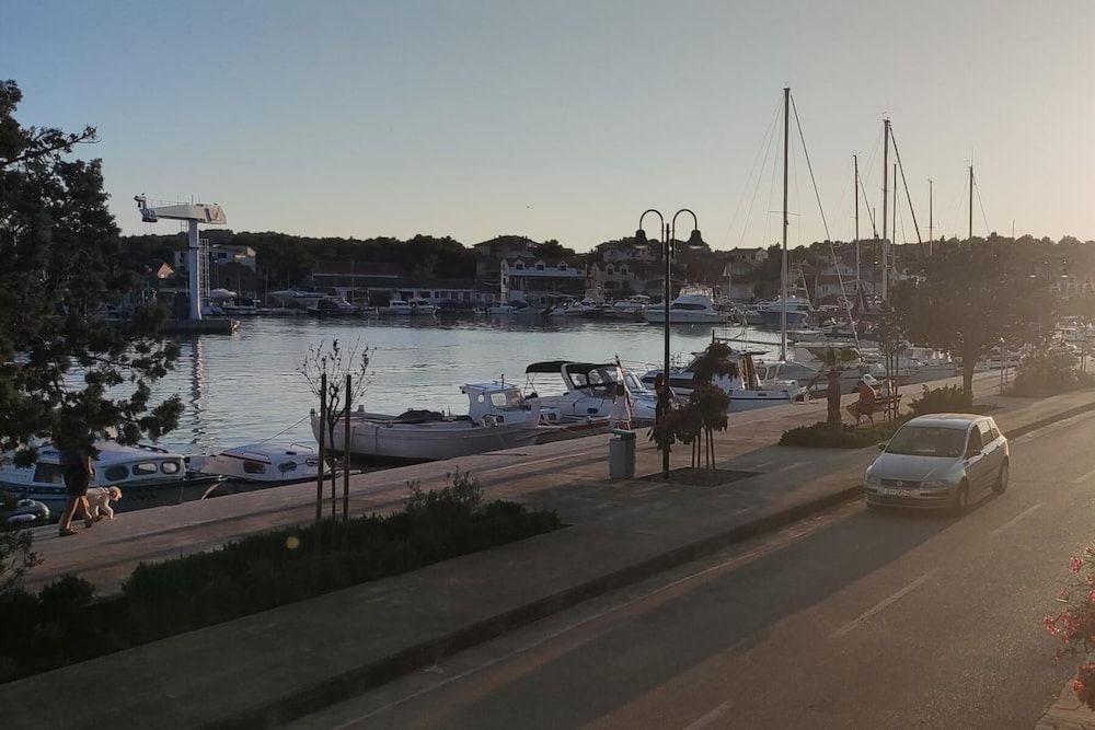 Stunning 2-bed House in Jezera With Sea Views 1