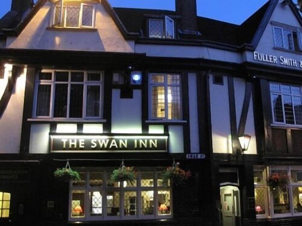 The Swan Inn Pub 1