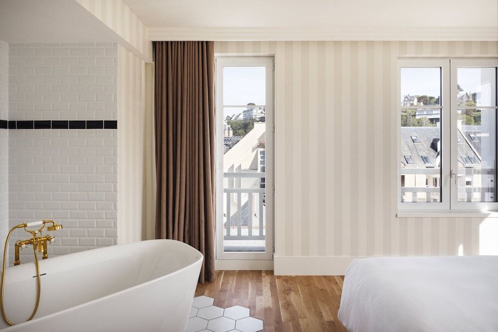 Grand Hôtel Perros-Guirec 2