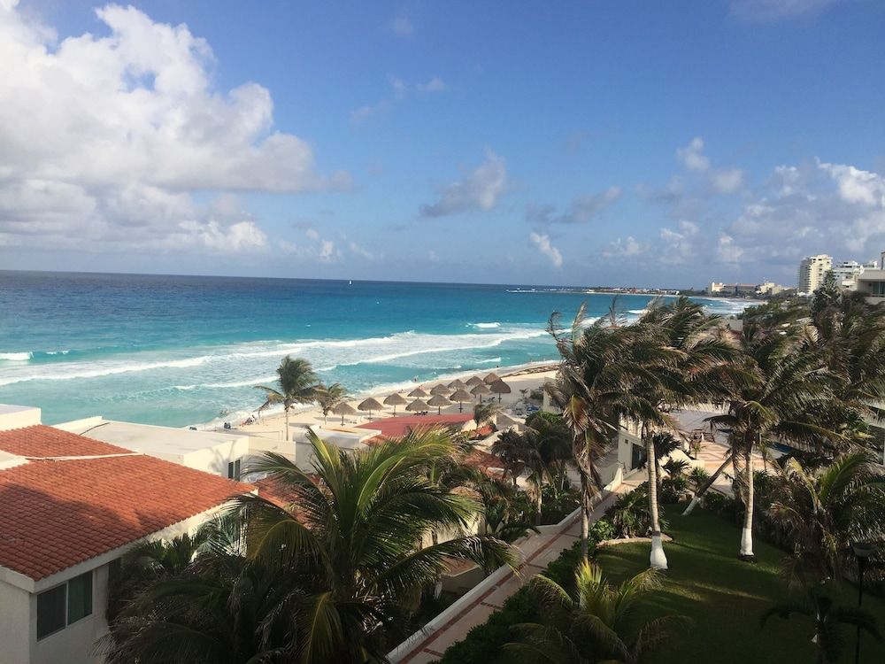 Rodero by Solymar Beachfront Condos in Hotel Zone 1
