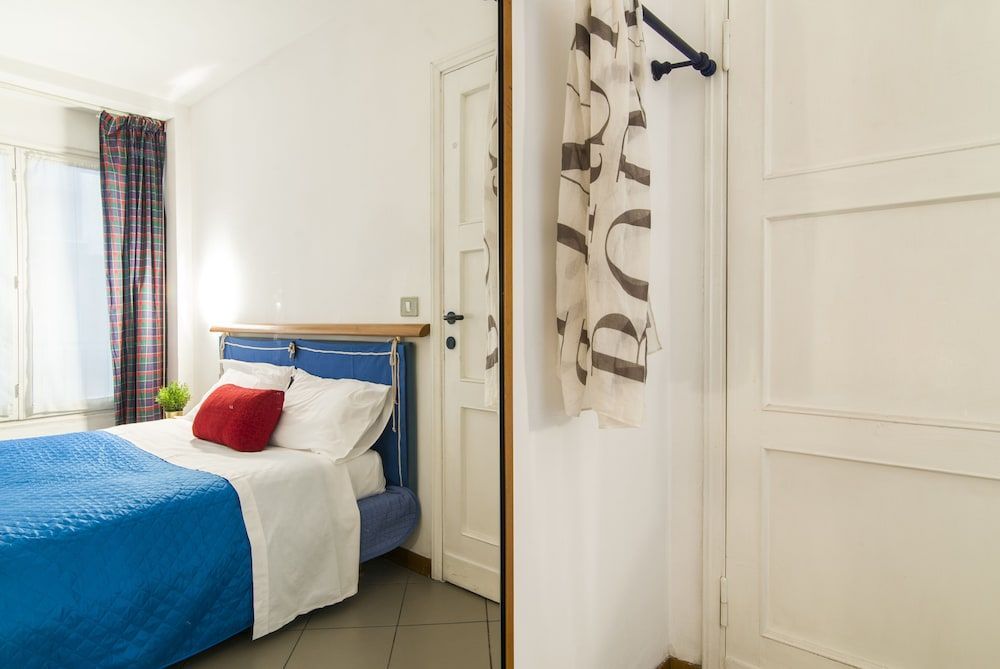 GuestHost - Ponte Vecchio Florence Apartment 2