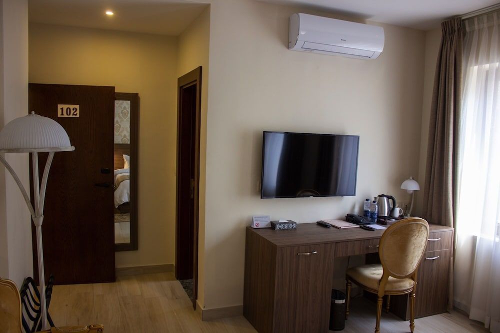 Khan Khediwe Hotel 2