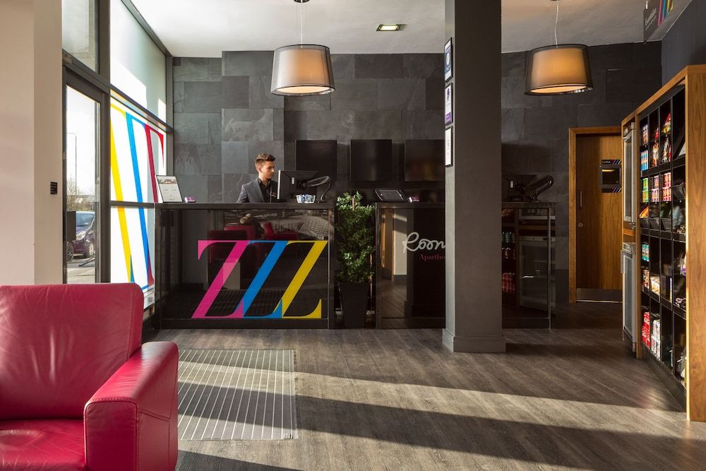 Roomzzz Aparthotel Leeds City West 2