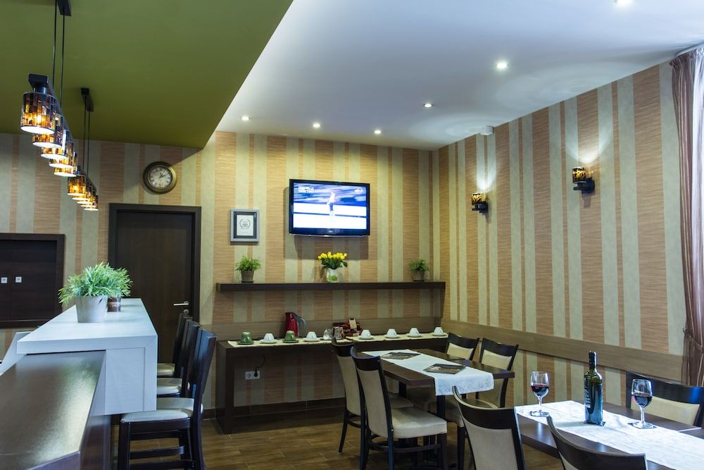Central Hotel 21 2