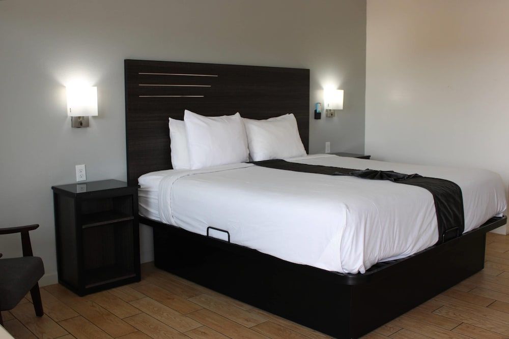 Rodeway Inn Yuma Downtown 1