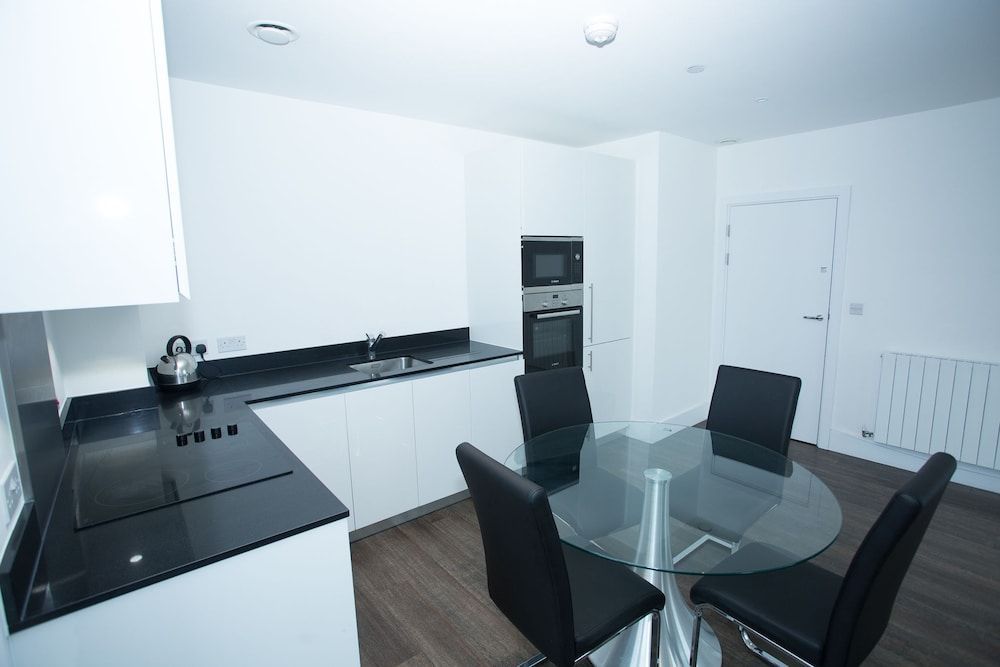 High view 2 Bedroom apt - Woolwich 2