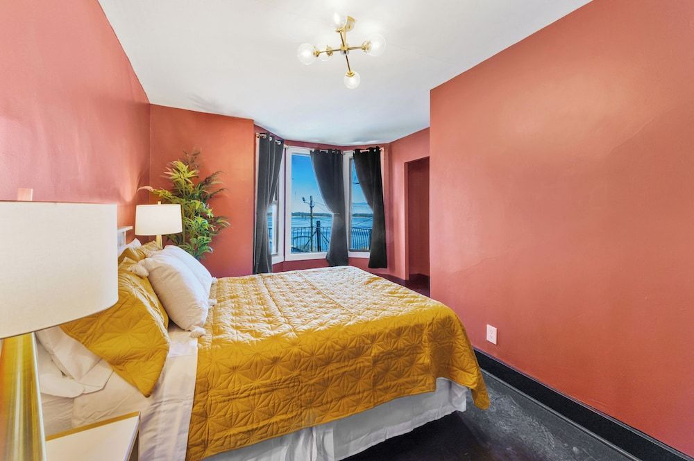Randolph Hotel 1