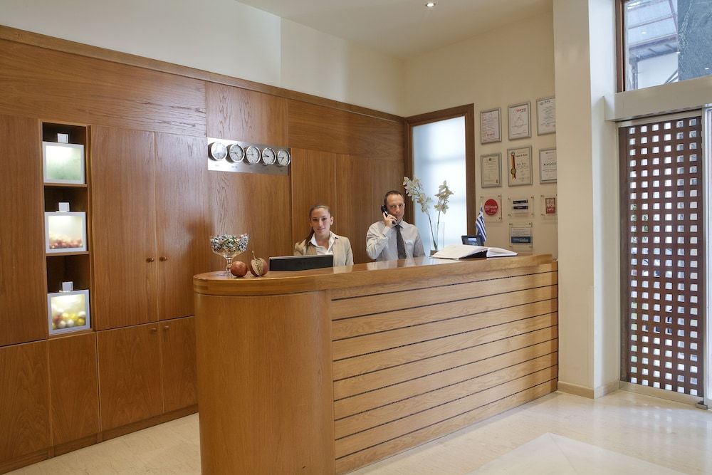 Plaka Hotel 2