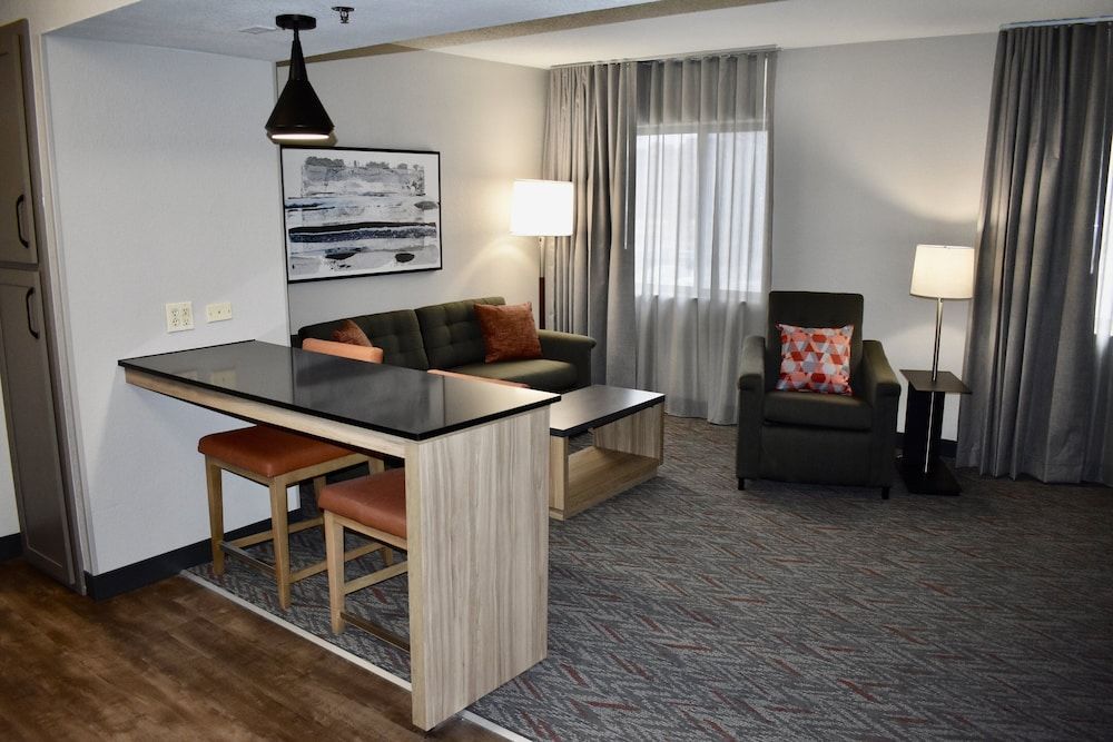 Candlewood Suites Indianapolis Downtown Medical District by IHG 2