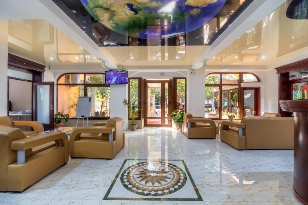 Hotel Pharos 2