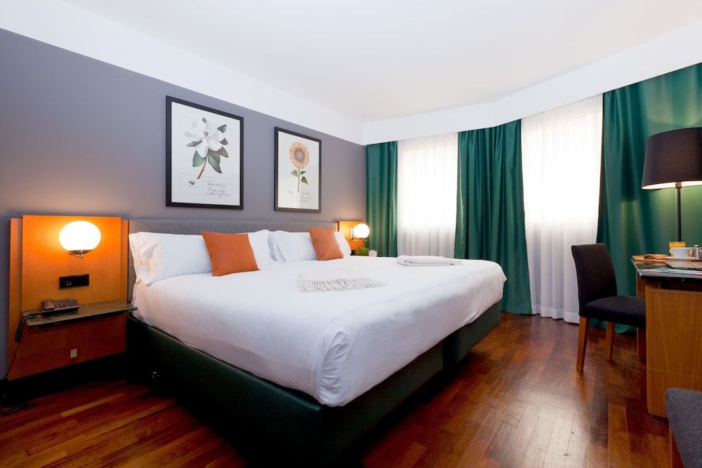 Hotel Malcom and Barret 1