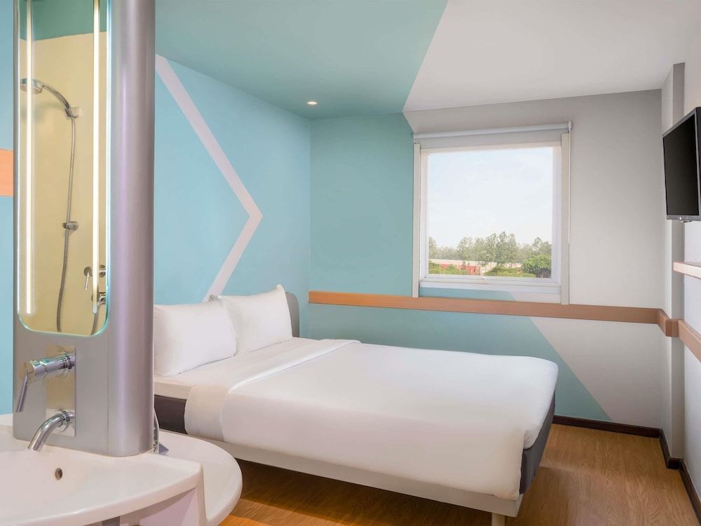 Ibis Budget Jakarta Airport 2