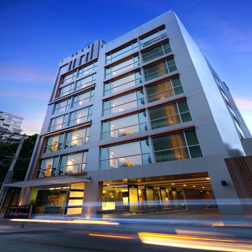 Amora NeoLuxe Suites Hotel 1