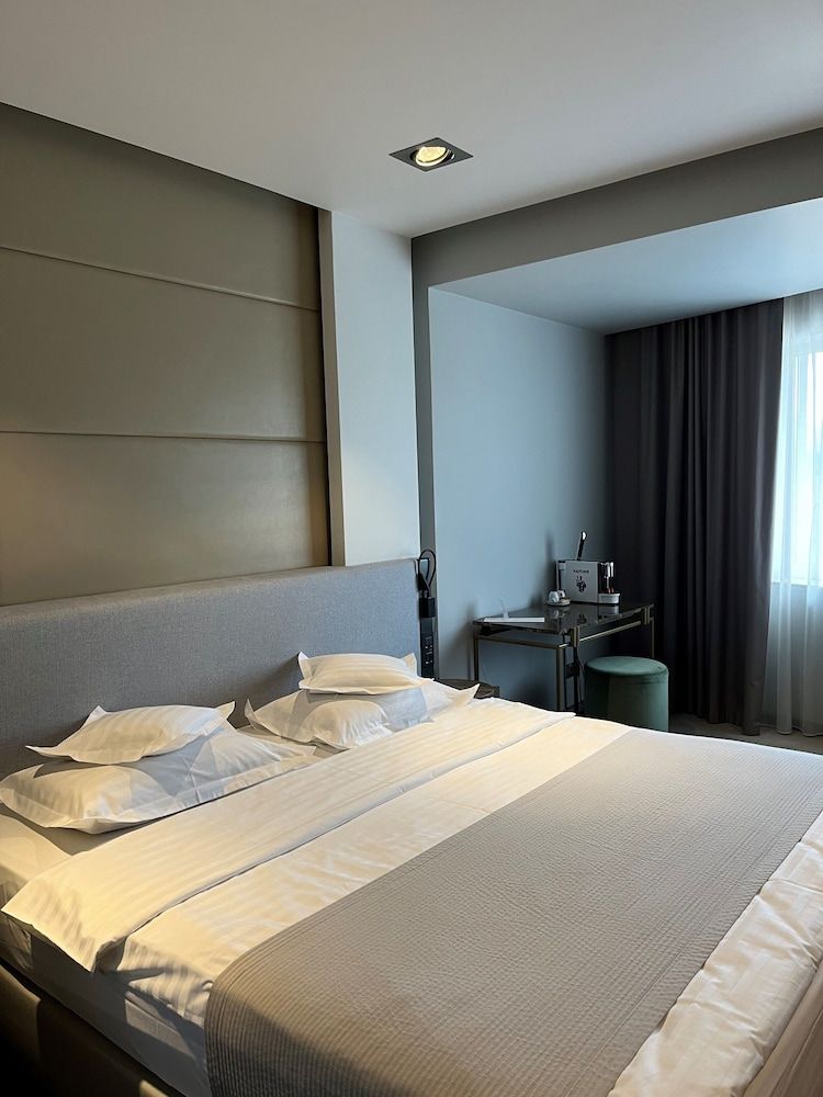 Hotel River Park 2