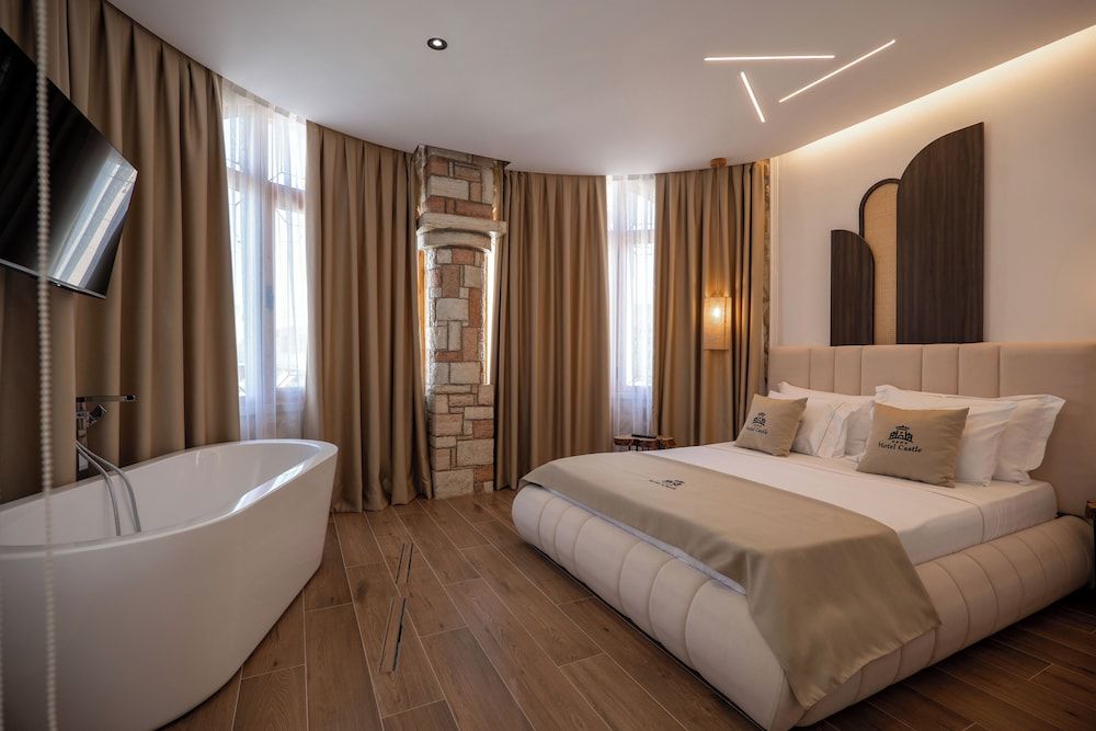 Hotel Castle 2
